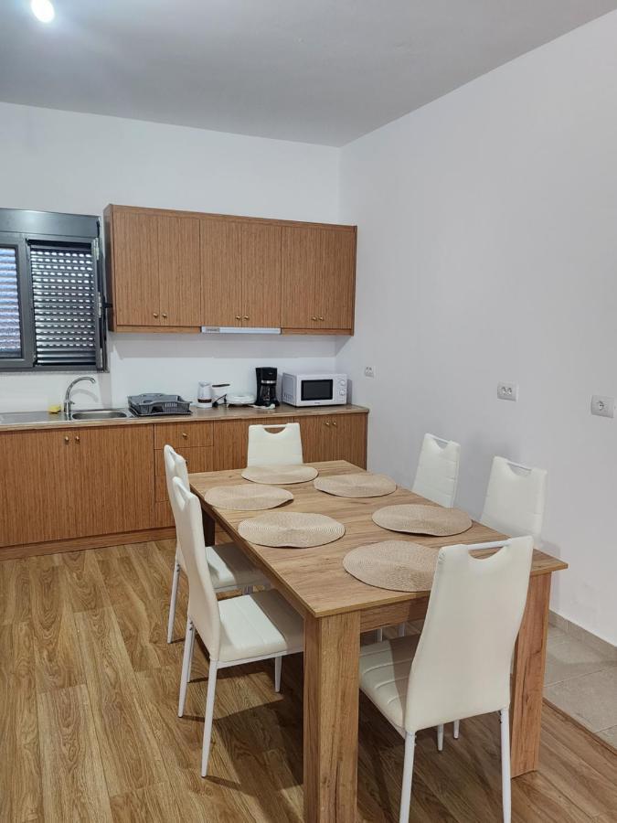 Brana Apartments ซารานเดอ ภายนอก รูปภาพ