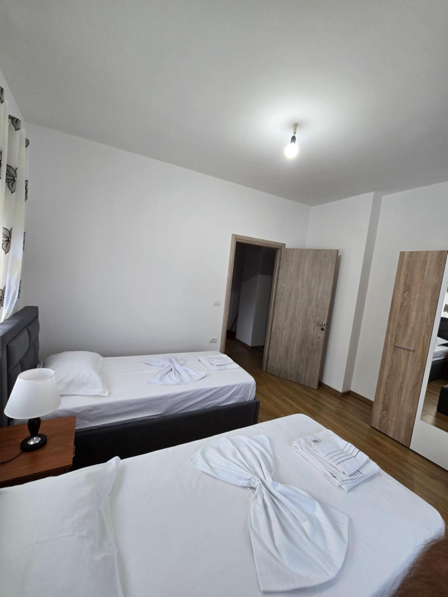 Brana Apartments ซารานเดอ ภายนอก รูปภาพ